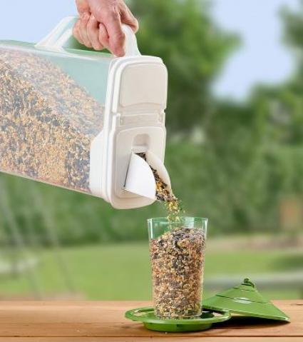 8QT PET FOOD DISPENSER HOLDS 8LB