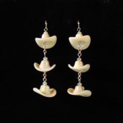SS COWBOY HATS EARRINGS WHITE